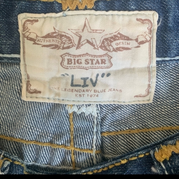 Big Star Distressed “Liv” Vintage Collection Jeans - Picture 10 of 10